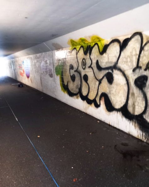 25.10.24-graffiti-verwijderen-keimen.renoveren5
